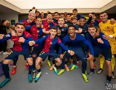 kaiyun体育官网-形容雄壮的队伍和浩大的声势